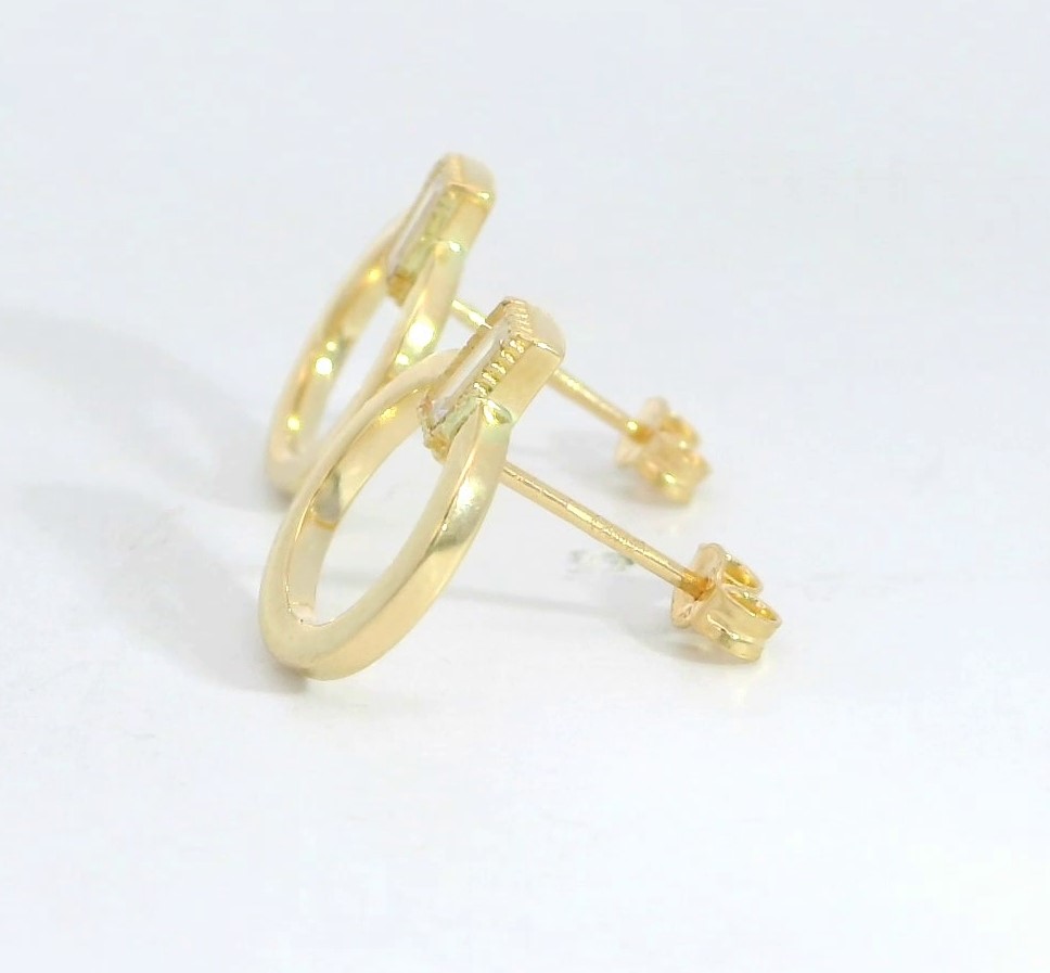 PENDIENTES REDONDOS CON CIRCONITA RECTANGULAR.11MM.