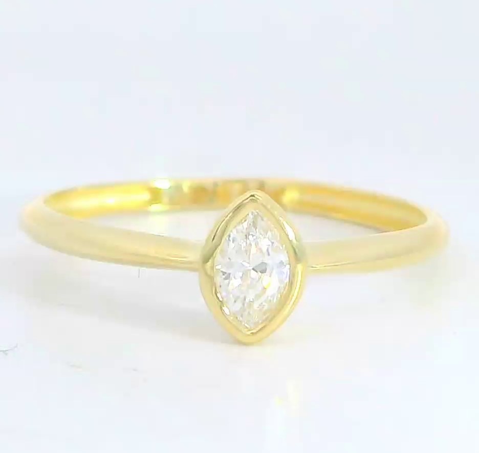 SORTIJA LANZADERA CIRCONITA 6MM.9 KILATES