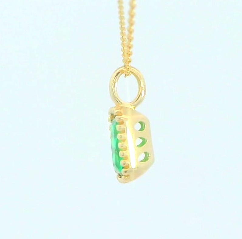 COLGANTE OCTOGONO NANO ESMERALDA DE 6x4MM.9 KILATES