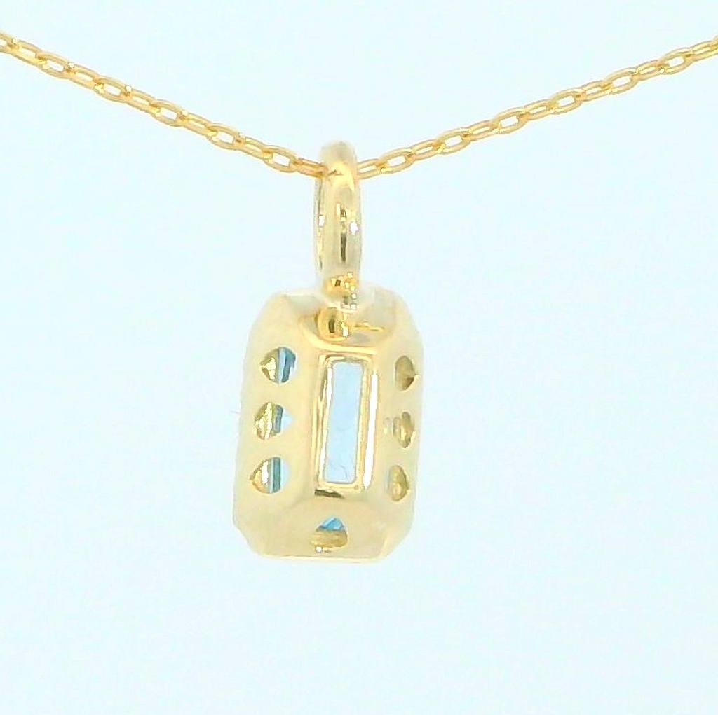 COLGANTE OCTOGONO DE 6x4MM COLOR AGUA MARINA. 9 KILATES