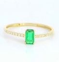 SORTIJA RECTANGULAR NANO ESMERALDA DE 5x3MM.9 KILATES