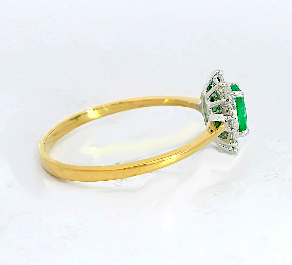 SORTIJA 1 ESMERALDA OVAL 0.60CT BRILLANTES 0.15 CT TW