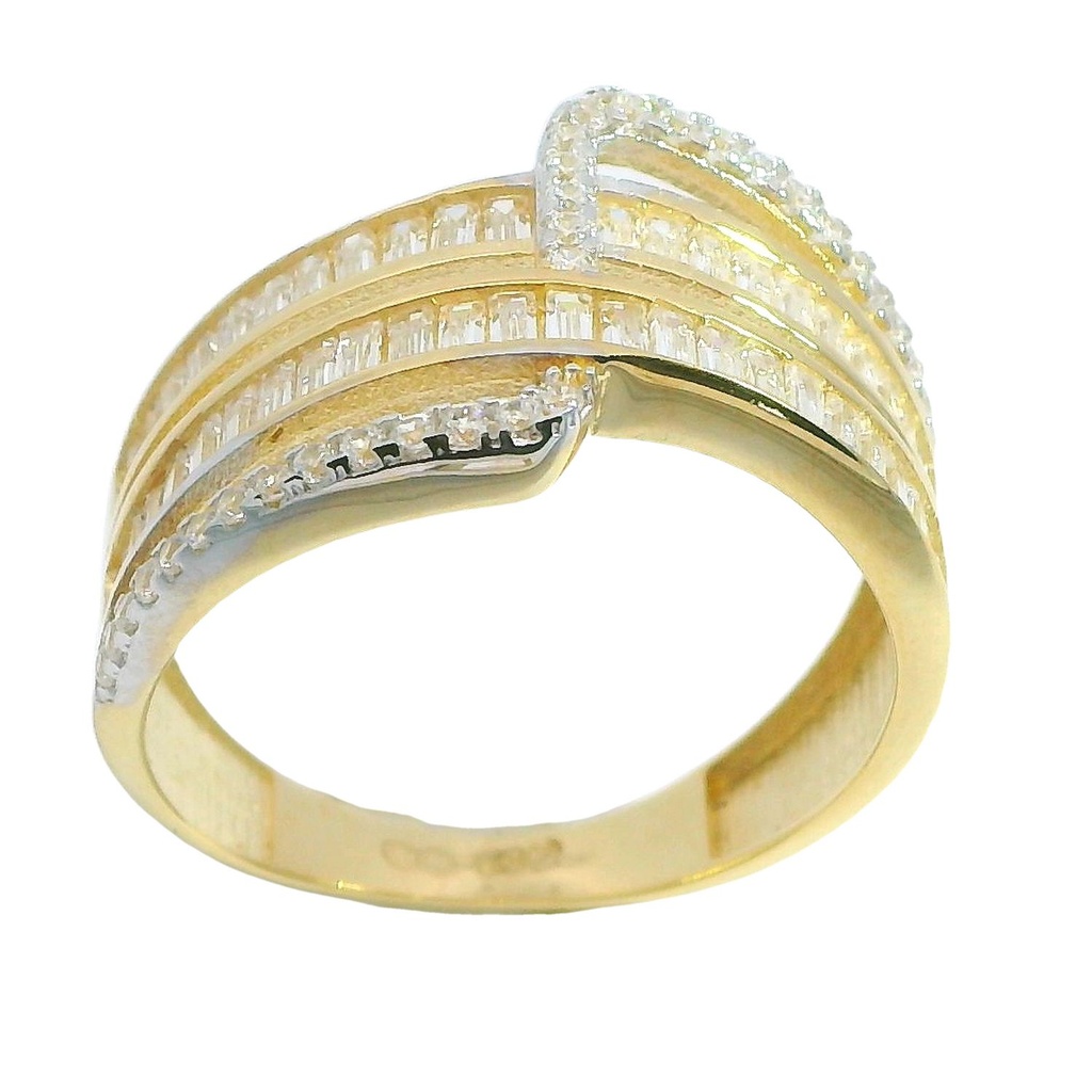 GOLD BALLS AND CIRCLE RING.