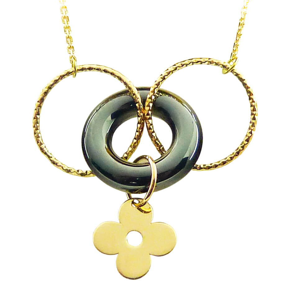 FOUR LEAF AND CERAMIC NECKLACE.