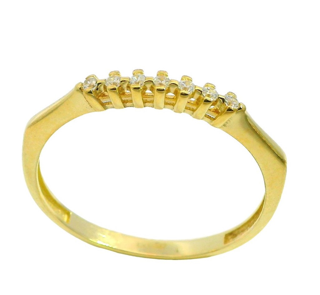 GOLD AND CZ RING.