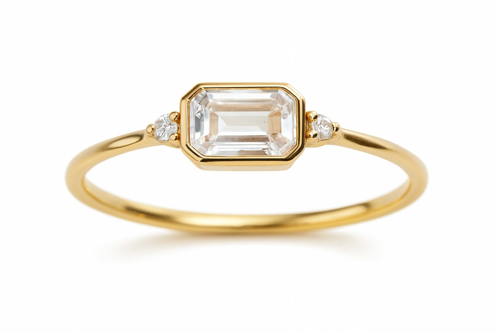 SQUARE AND ROUND CZ RING.