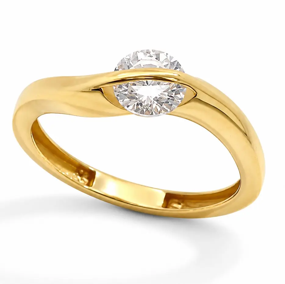 5MM CZ SOLITAIRE RING.9 KARAT GOLD