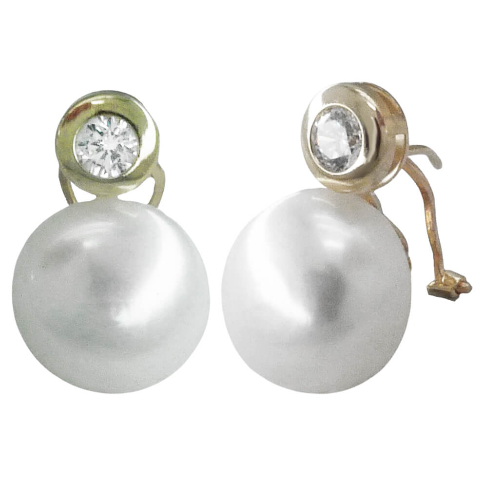 12MM BUTTON PEARL OMEGA BACK EARRINGS.