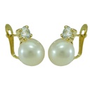 4MM CZ CLAW AND 9MM BUTTON FRESHWATER  PEARL EARRINGS.