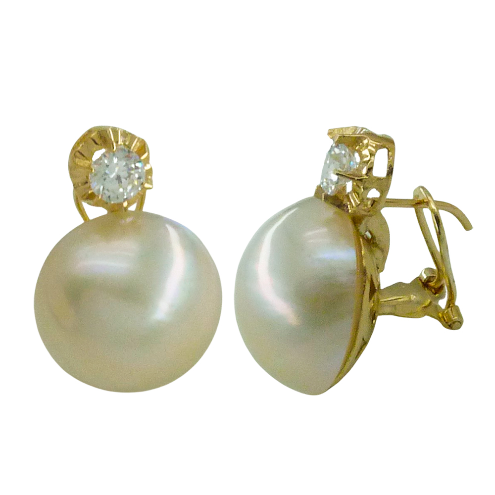 PENDIENTES PERLA MABE JAPONESA 15/18MM CON SOLISTA CIRCONITA.OMEGA. Perla Cultivada