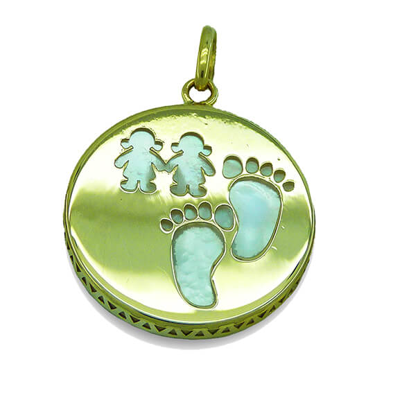 KIDS FOOTPRINTS MOTHER OF PEARL PENDANT.18MM.