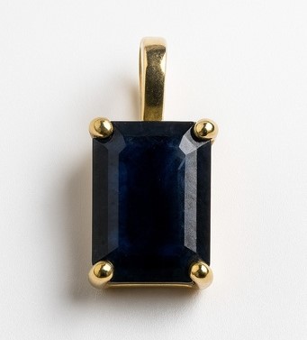 [3974/CZ] 7x5MM SAPPHIRE PENDANT.